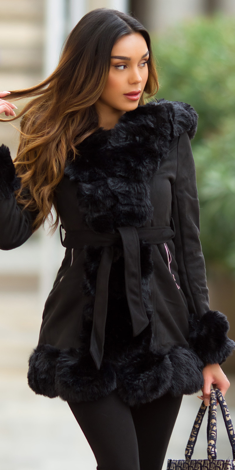 Winterjas met faux-fur details zwart